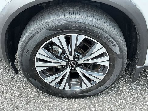 Certified 2023 Nissan Rogue SV AWD/4WD image 7