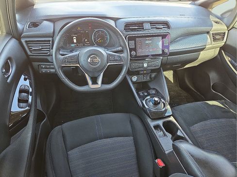 Used 2022 Nissan Leaf SV Plus image 11