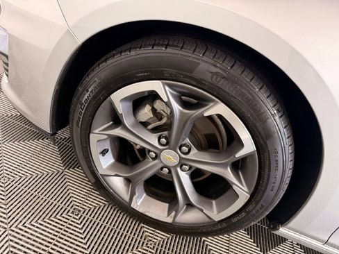 Used 2022 Chevrolet Malibu LT FWD image 12