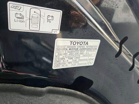 Certified 2024 Toyota bZ4X XLE w/ Weather Package image 26