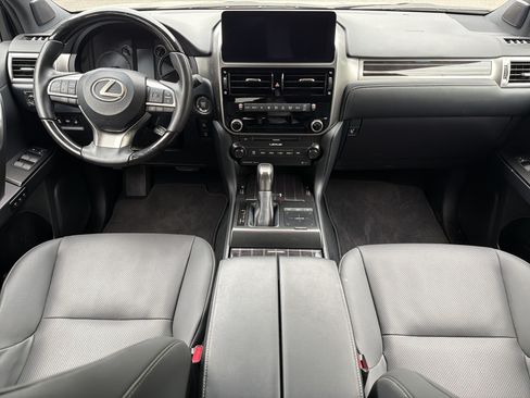 Used 2023 Lexus GX 460 Premium w/ Premium Package AWD/4WD image 4