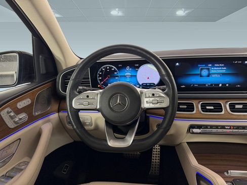 Used 2023 Mercedes-Benz GLS 450 4MATIC image 25