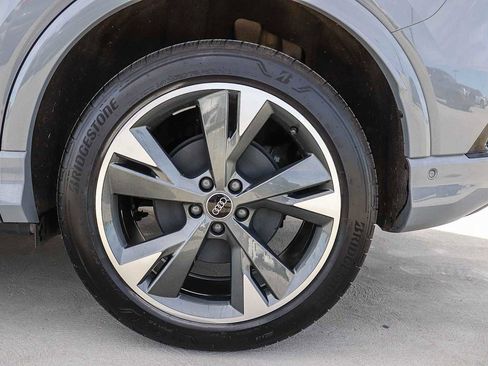 Used 2024 Audi Q4 e-tron Premium Plus w/ Premium Plus image 13