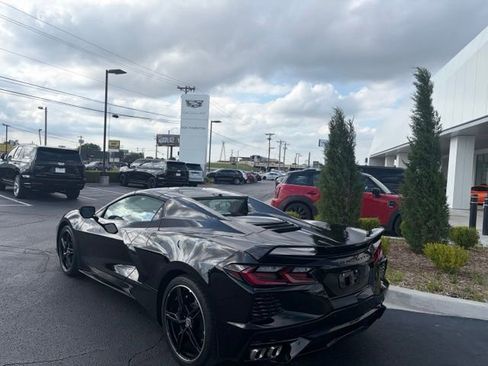 Used 2024 Chevrolet Corvette Stingray Premium Conv w/ Z51 Performance Package RWD image 7