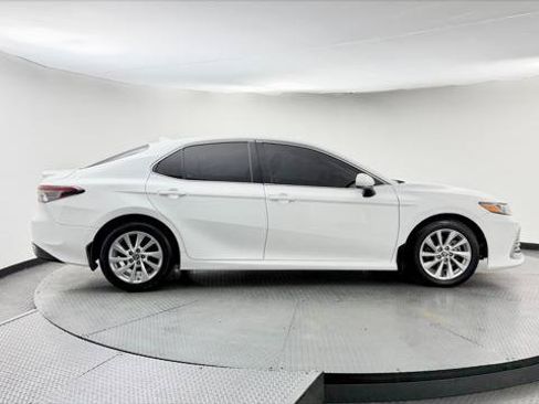 Used 2023 Toyota Camry LE FWD image 9