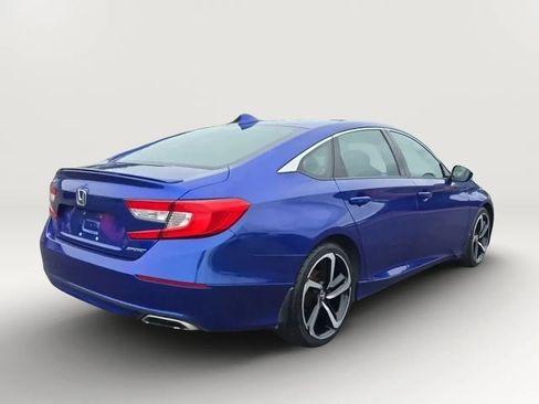 Used 2018 Honda Accord Sport image 7