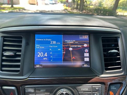 Used 2015 Nissan Pathfinder Platinum image 25