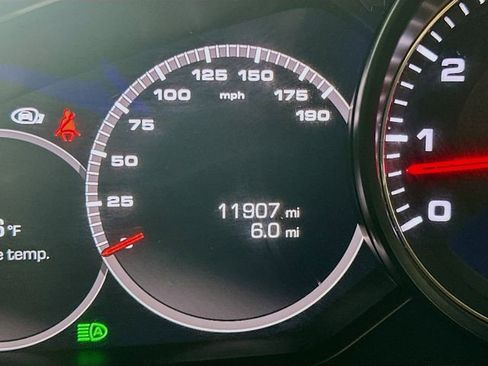 Used 2019 Porsche Cayenne S AWD/4WD image 12