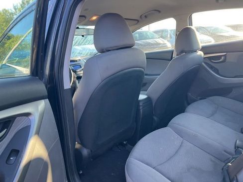 Used 2013 Hyundai Elantra GLS w/ Preferred Pkg FWD image 12