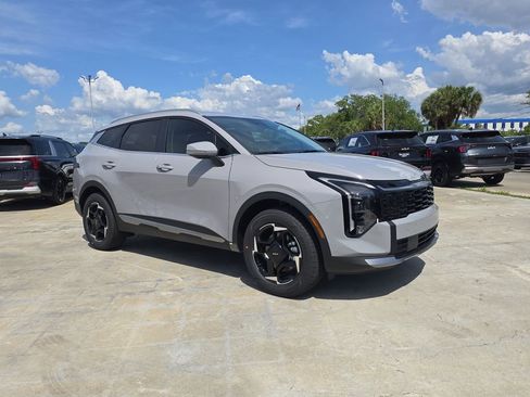 New 2026 Kia Sportage EX AWD/4WD image 2