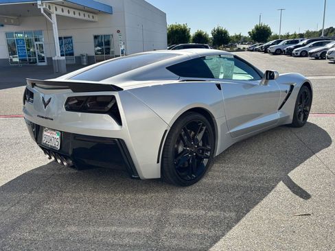Used 2019 Chevrolet Corvette Stingray Coupe w/ Carbon Flash Badge Package RWD image 5