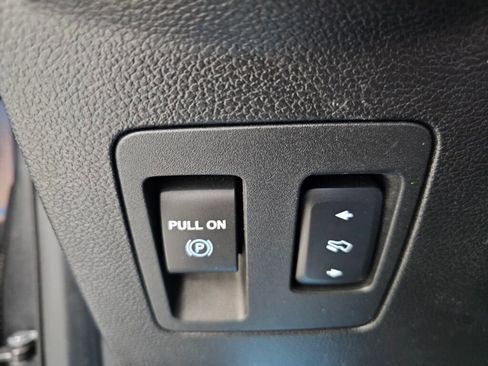 Used 2018 Ford F150 Lariat image 32