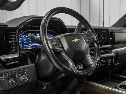 Used 2025 Chevrolet Silverado 3500 High Country w/ High Country Premium Package AWD/4WD image 14