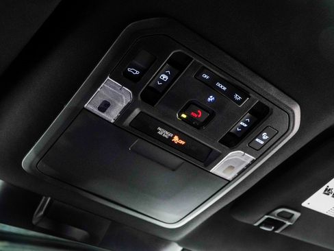 Used 2024 Toyota Sequoia Platinum image 40