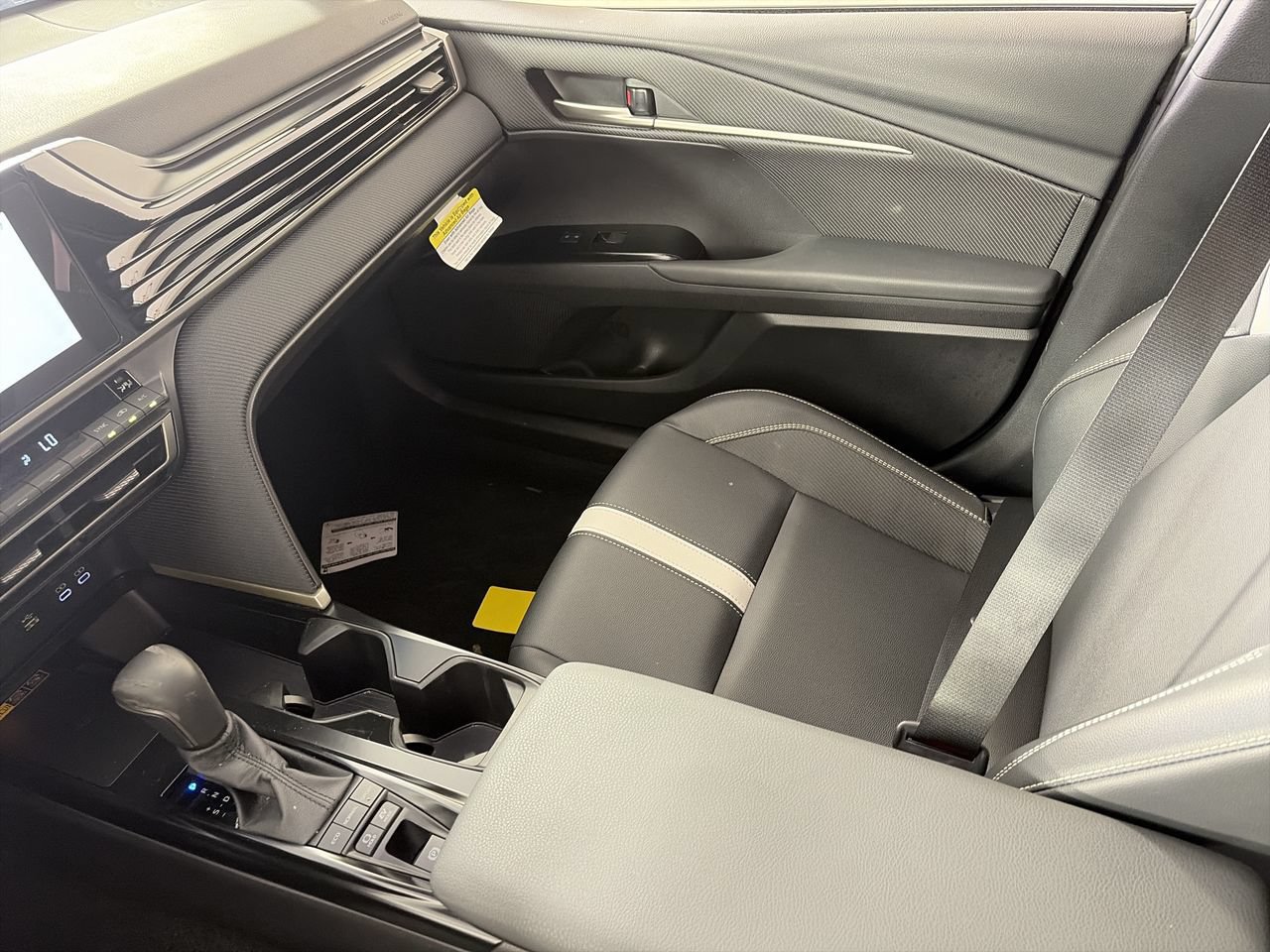 Used 2025 Toyota Camry SE FWD image 22