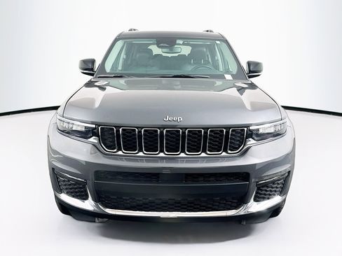Used 2022 Jeep Grand Cherokee L Limited image 2
