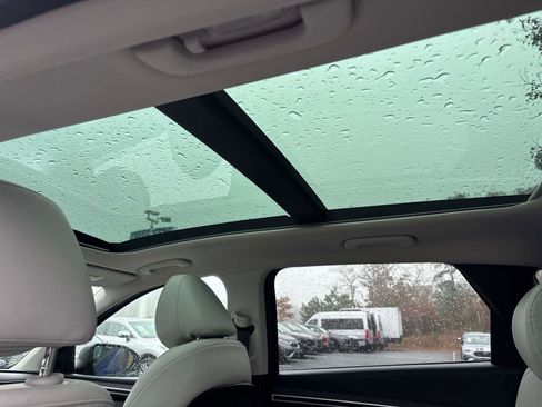 Used 2022 Hyundai Tucson Limited image 13