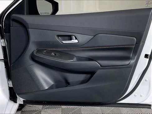 New 2026 Nissan Sentra SR w/ Floor Mat Package image 20