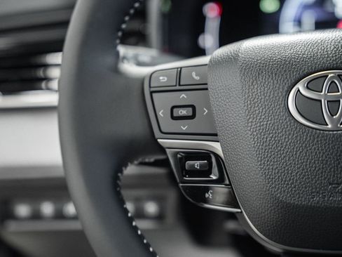 New 2026 Toyota Camry SE image 29