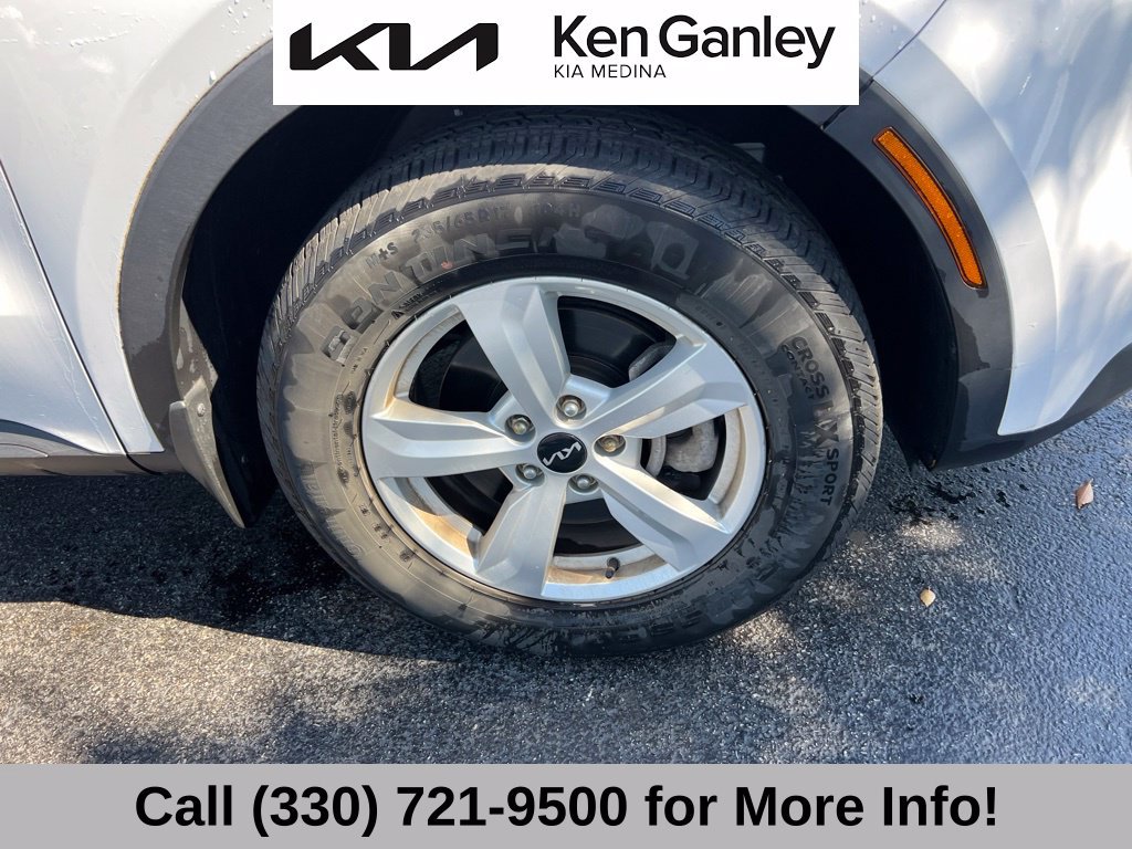 Certified 2023 Kia Sorento LX AWD/4WD image 20