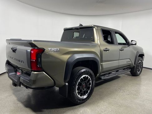 New 2026 Toyota Tacoma TRD Off-Road image 3