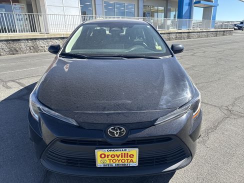 Used 2024 Toyota Corolla LE FWD image 8
