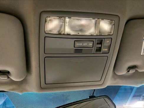 Used 2011 Toyota Camry LE w/ LE Extra-Value Pkg FWD image 33