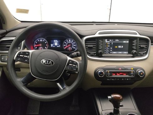 Used 2019 Kia Sorento LX image 22