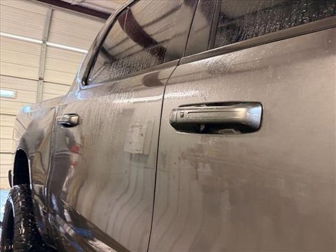 Used 2024 RAM 1500 Laramie image 27