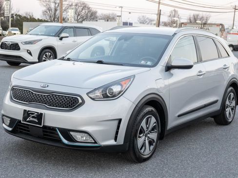 Used 2019 Kia Niro LX image 5