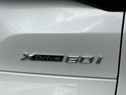 Used 2019 BMW X5 xDrive50i w/ Off-Road Package image 11