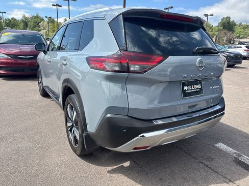 Used 2022 Nissan Rogue Platinum w/ Head-Up Display Package AWD/4WD image 14