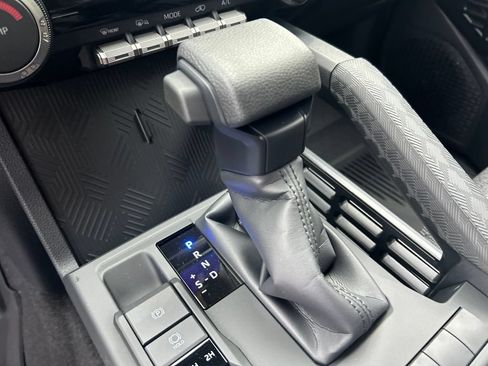 New 2026 Toyota 4Runner SR5 AWD/4WD image 22