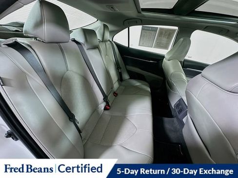 Used 2020 Toyota Camry XSE image 28