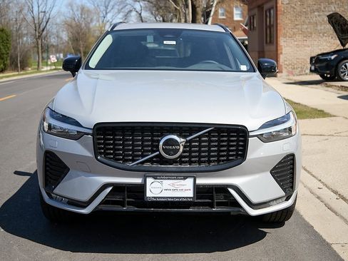 New 2025 Volvo XC60 B5 Plus w/ Protection Package Premier image 8