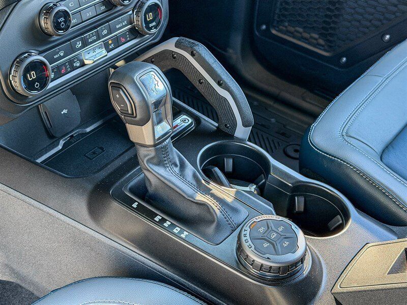 Used 2021 Ford Bronco First Edition AWD/4WD image 40