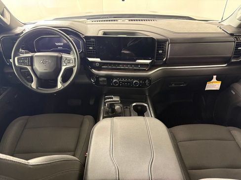 Certified 2025 Chevrolet Silverado 1500 RST w/ Convenience Package II AWD/4WD image 46