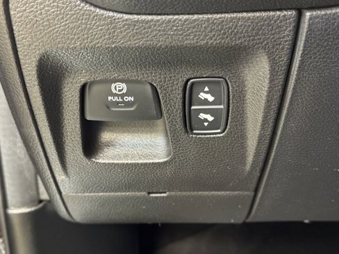 Used 2019 RAM 1500 Big Horn image 27