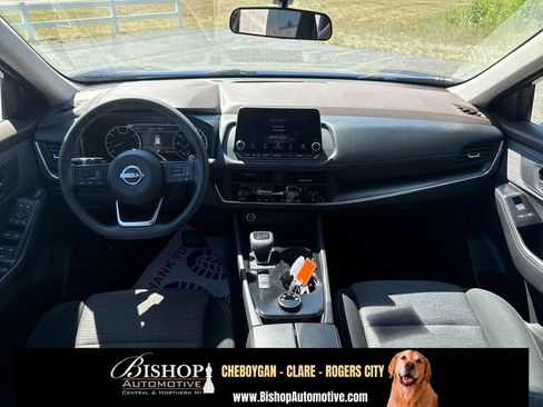Used 2023 Nissan Rogue SV AWD/4WD image 10