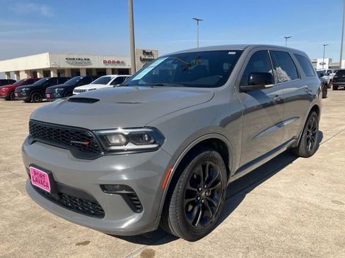 Used 2022 Dodge Durango GT image 3