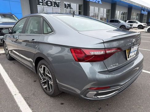 Used 2022 Volkswagen Jetta SEL image 6