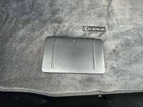 Used 2004 Lexus LS 430 w/ Premium Pkg RWD image 67