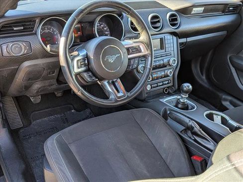 Used 2018 Ford Mustang Coupe image 10