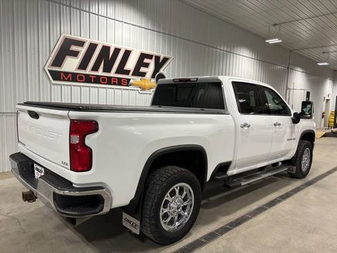 Used 2021 Chevrolet Silverado 2500 LTZ image 12