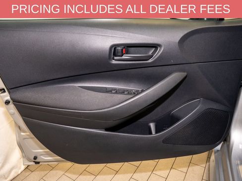 Used 2024 Toyota Corolla LE FWD image 11