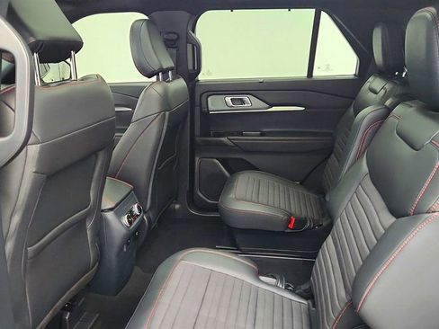 Used 2025 Ford Explorer ST-Line w/ Premium Package image 21