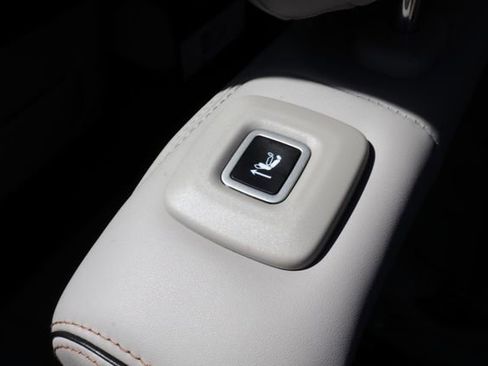 Used 2024 Jeep Grand Wagoneer Series II w/ Convenience Group III AWD/4WD image 52