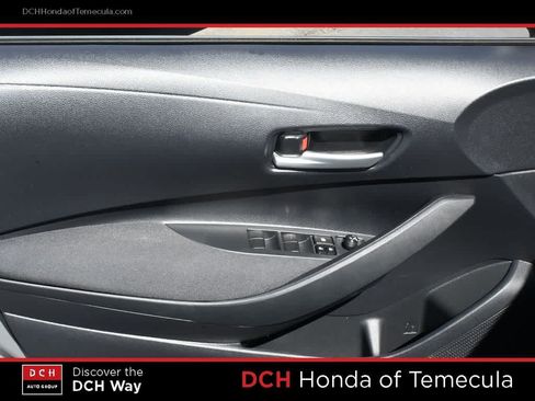 Used 2021 Toyota Corolla LE FWD image 16