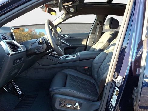 New 2026 BMW X6 xDrive40i w/ Climate Comfort Package image 11