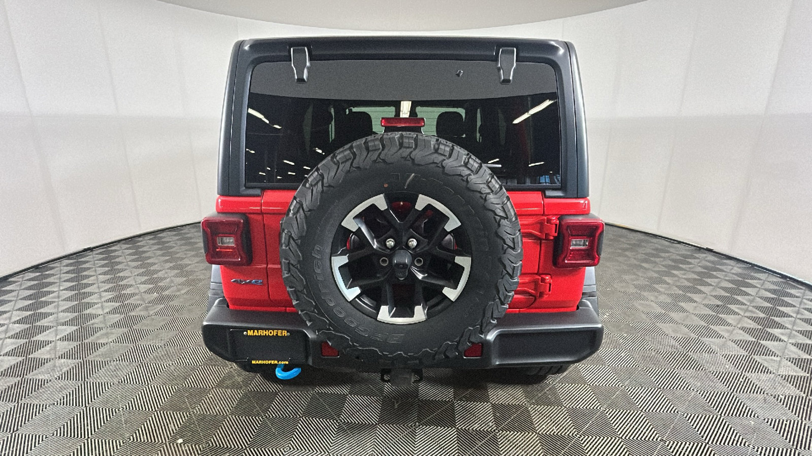 Used 2024 Jeep Wrangler Unlimited Rubicon 4xe AWD/4WD image 4